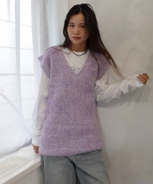 CORNERS(コーナーズ)の「起毛シャギーオーバーサイズVネックベスト(ベスト・レディース・ベージュ/パープル/チャコールグレー/ブルー・M)」の17枚目の写真