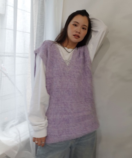 CORNERS(コーナーズ)の「起毛シャギーオーバーサイズVネックベスト(ベスト・レディース・ベージュ/パープル/チャコールグレー/ブルー・M)」の18枚目の写真
