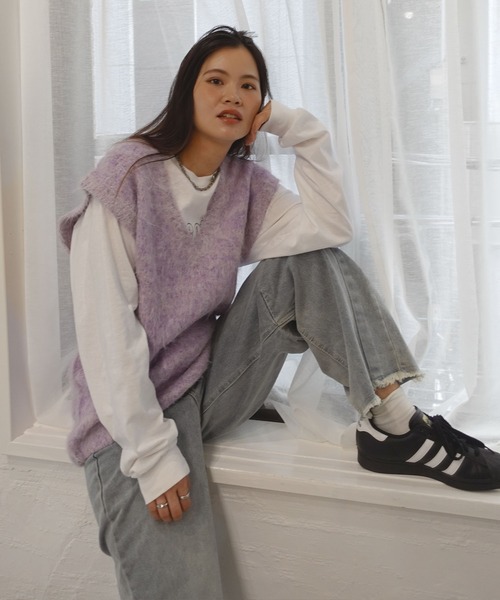 CORNERS(コーナーズ)の「起毛シャギーオーバーサイズVネックベスト(ベスト・レディース・ベージュ/パープル/チャコールグレー/ブルー・M)」の20枚目の写真