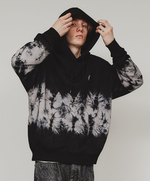 tk.TAKEO KIKUCHI（ティーケータケオキクチ）の「◆ヴィンテージライクパーカー（パーカー・メンズ・ホワイト系6/ブラック系3/ブルー系4/ブラック系4/グレー系4/ブラック/グレー/ライトパープル・01/02/03）」の4枚目の写真