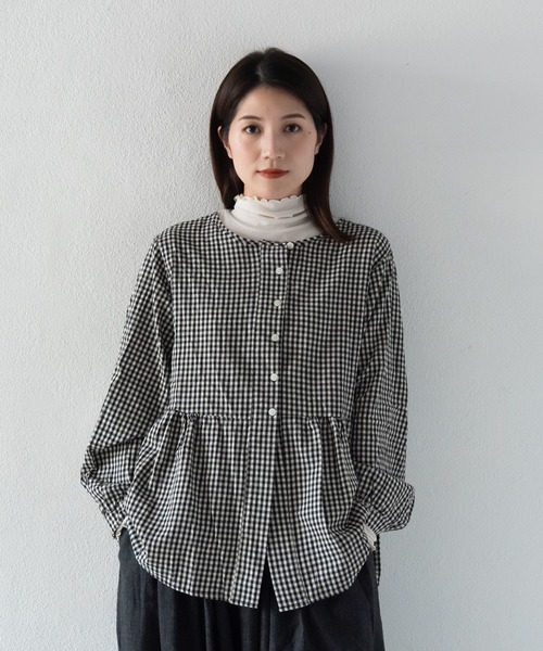 セール】ペプラムギャザーギンガムチェックノーカラーブラウス