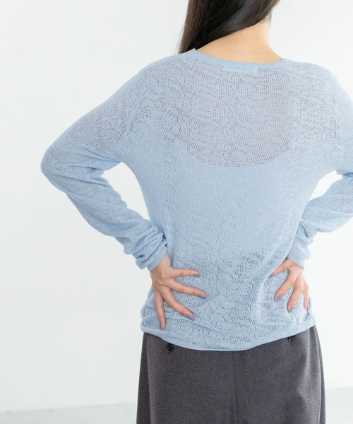 yuw(ユウ)の「モールレースニットプルオーバー 234549(ニット/セーター・レディース・ブラック/ホワイト/ブルー・FREE)」の13枚目の写真