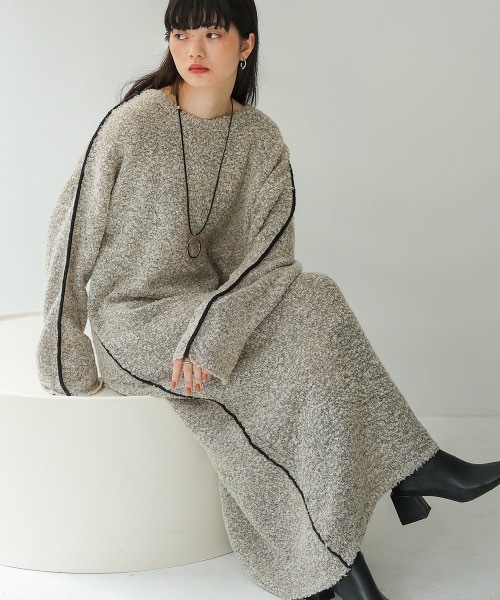 Bab(バブ)の「【低身長向けサイズあり】ブークレ配色ラインニットワンピース(ワンピース・レディース・ベージュ/アイボリー/チャコールグレー・M/S)」の2枚目の写真