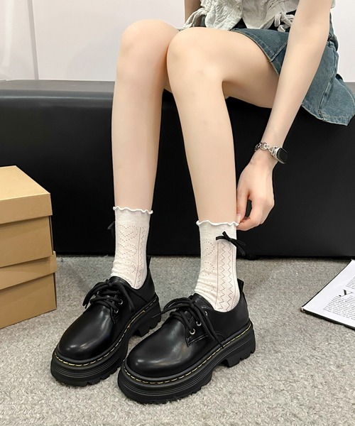 Lace Ladies(レースレディース)の「販売終了 ラウンドトゥ レザー調 厚底 レースアップ シューズ(ローファー・レディース・ブラウン/ブラック・22.5cm/23cm/23.5cm/24cm/24.5cm/25cm)」の8枚目の写真