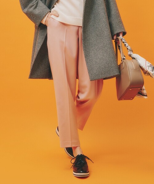 amaca(アマカ)の「サキソニーセミテーパードパンツ(その他パンツ・レディース・グレー系その他/ピンク・38/36)」の2枚目の写真