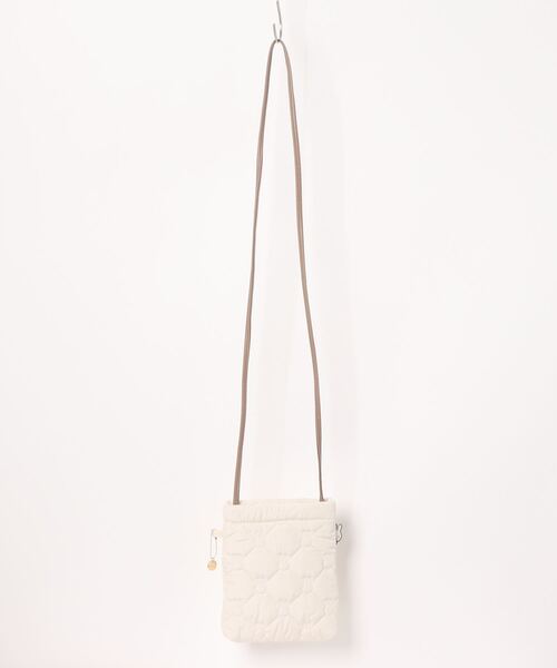 Miffy（ ミッフィー）の「【miffy/ミッフィー】 チャーム付き ミニショルダーバッグ（ショルダーバッグ・レディース・ブラック/アイボリー/グレイッシュベージュ・FREE）」の13枚目の写真