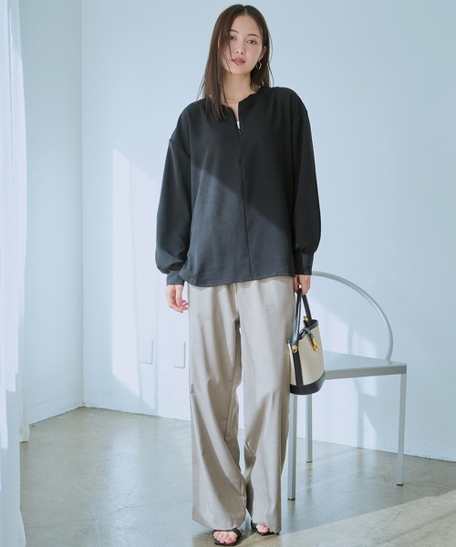 LAVEANGE(ラビアンジェ)の「フロントファスナープルオーバー(シャツ/ブラウス・レディース・ブラック/オフホワイト/ブラウン・4L/3L/LL/M/5L)」の13枚目の写真