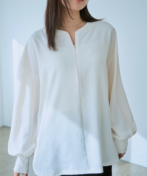 LAVEANGE(ラビアンジェ)の「フロントファスナープルオーバー(シャツ/ブラウス・レディース・ブラック/オフホワイト/ブラウン・4L/3L/LL/M/5L)」の20枚目の写真