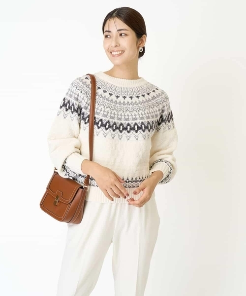 a.v.v（アーヴェヴェ）の「モールヤーン求心柄ニットプルオーバー（ニット/セーター・レディース・アイボリー/グレー・40/36/38）」の3枚目の写真