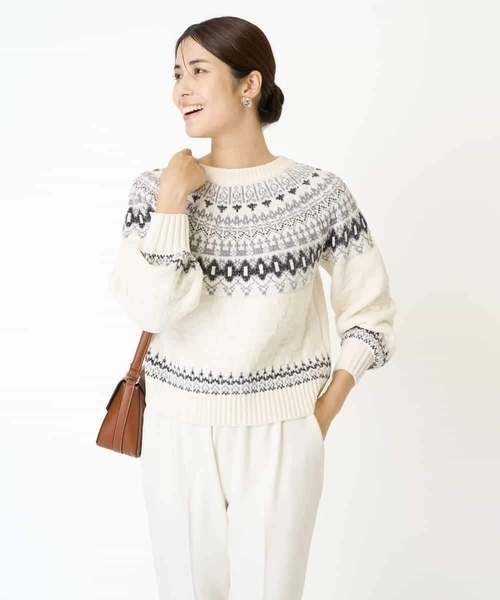 a.v.v（アーヴェヴェ）の「モールヤーン求心柄ニットプルオーバー（ニット/セーター・レディース・アイボリー/グレー・40/36/38）」の4枚目の写真