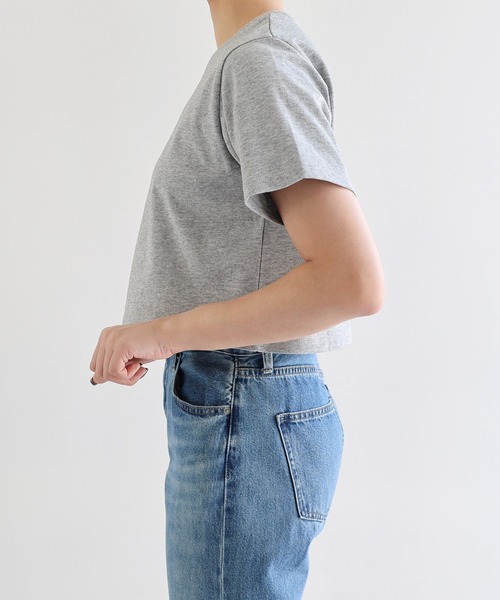 andme(アンドミー)の「【新色追加】汗染み防止半袖ミニTシャツ(Tシャツ/カットソー・レディース・オフホワイト/チャコールグレー/ネイビー/杢グレー/グレイッシュブルー/ブラック/ブラウン/キナリ・L/M)」の13枚目の写真