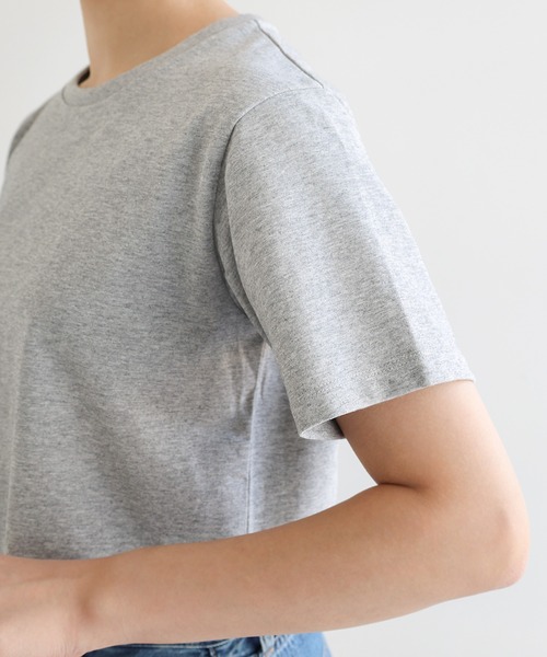 andme(アンドミー)の「【新色追加】汗染み防止半袖ミニTシャツ(Tシャツ/カットソー・レディース・オフホワイト/チャコールグレー/ネイビー/杢グレー/グレイッシュブルー/ブラック/ブラウン/キナリ・L/M)」の22枚目の写真