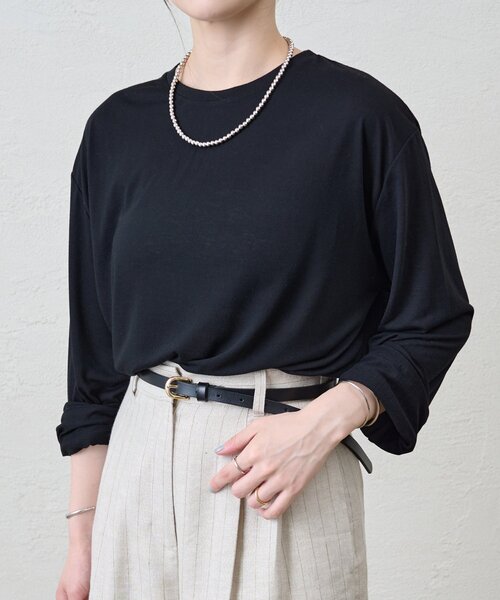 SHENERY(シーナリー)の「《1枚でもレイヤードでも》シアーロンTee(Tシャツ/カットソー・レディース・オフホワイト/ブラック/グレー・FREE)」の9枚目の写真