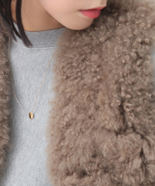 Lilas(リラ)の「10mmオーバルニュアンスモチーネックレス K10(ネックレス・レディース・ゴールド・FREE)」の6枚目の写真
