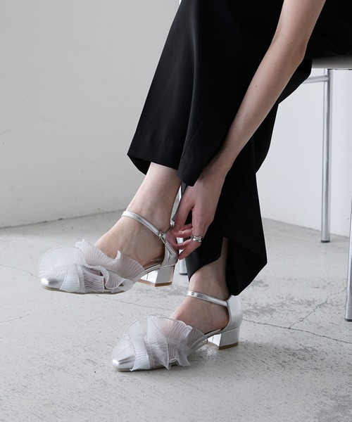 【forksy.】【オケージョン対応】ポインテッドトゥ シアーフリル パンプス