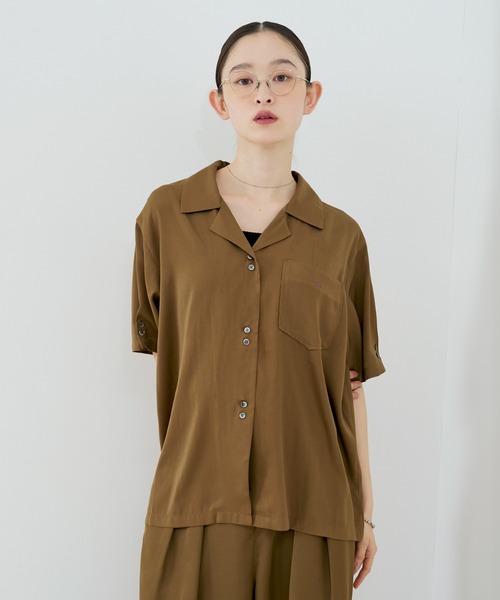 NOMINE（ノミネ）の「【セットアップ着用可】ヴィンテージサテン 開襟 シャツ（シャツ/ブラウス・レディース・チャコールグレー/マスタード/ブラウン/グレイッシュブルー/ブラウン系その他・フリー）」の18枚目の写真