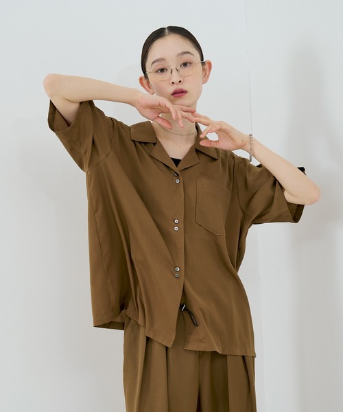 NOMINE（ノミネ）の「【セットアップ着用可】ヴィンテージサテン 開襟 シャツ（シャツ/ブラウス・レディース・チャコールグレー/マスタード/ブラウン/グレイッシュブルー/ブラウン系その他・フリー）」の16枚目の写真