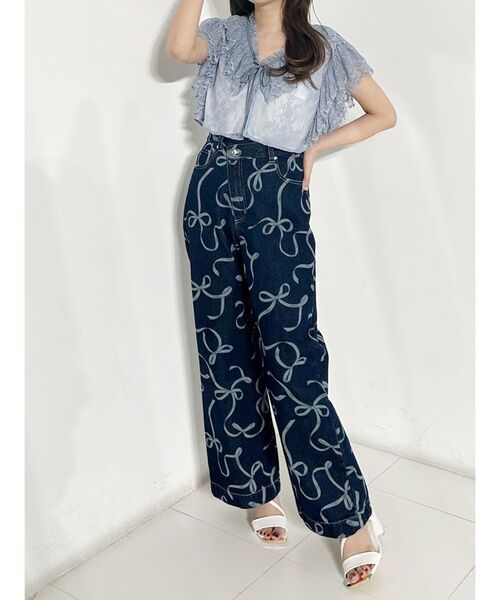 MERCURYDUO(マーキュリーデュオ)の「リボンプリントデニムパンツ(その他パンツ・レディース・インディゴブルー/ブルー・MEDIUM/SMALL)」の17枚目の写真