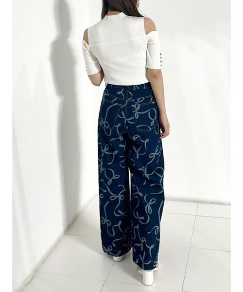 MERCURYDUO(マーキュリーデュオ)の「リボンプリントデニムパンツ(その他パンツ・レディース・インディゴブルー/ブルー・MEDIUM/SMALL)」の14枚目の写真