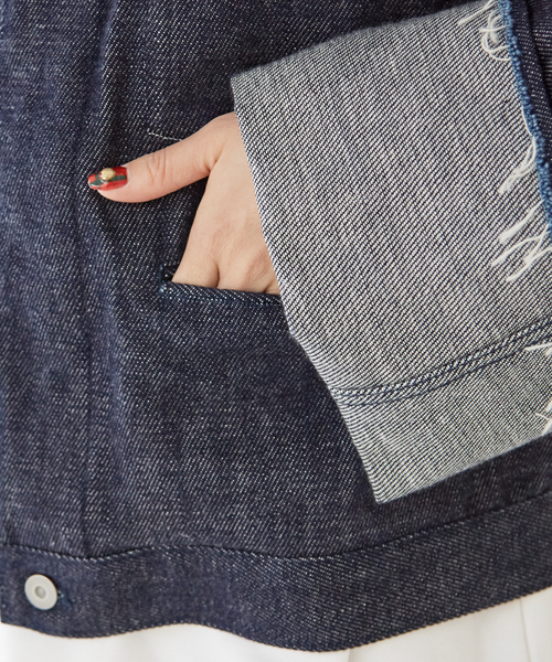 collex(コレックス)の「【collex限定】【KURO/クロ】デニムジャケット(デニムジャケット・レディース・インディゴブルー・フリー)」の19枚目の写真