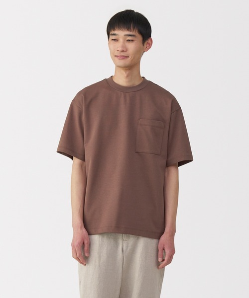 無印良品（ムジルシリョウヒン）の「紳士　涼感ＵＶカットワイド半袖Ｔシャツ（Tシャツ/カットソー・メンズ・ブラック/ホワイト/ライトグレー/ライトブルー/ライトピンク/グレー系/ブラウン系/スモーキーグリーン系/ダークグリーン/バーガンディー・S/M/L/XL）」の10枚目の写真