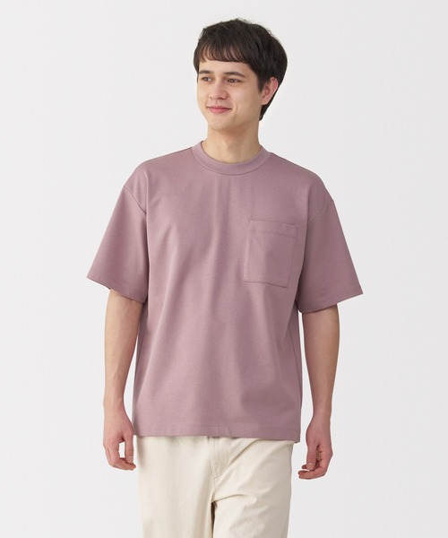 無印良品（ムジルシリョウヒン）の「紳士　涼感ＵＶカットワイド半袖Ｔシャツ（Tシャツ/カットソー・メンズ・ブラック/ホワイト/ライトグレー/ライトブルー/ライトピンク/グレー系/ブラウン系/スモーキーグリーン系/ダークグリーン/バーガンディー・S/M/L/XL）」の9枚目の写真
