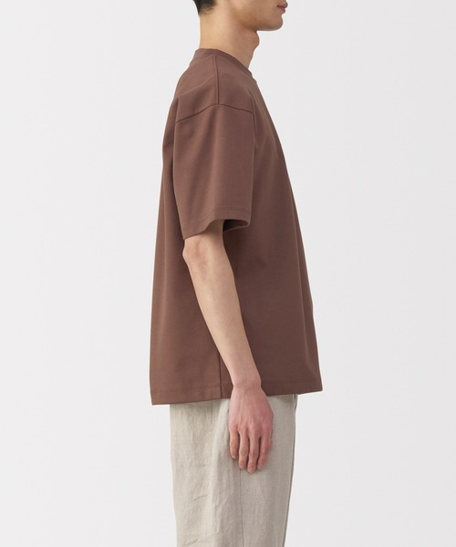 無印良品（ムジルシリョウヒン）の「紳士　涼感ＵＶカットワイド半袖Ｔシャツ（Tシャツ/カットソー・メンズ・ブラック/ホワイト/ライトグレー/ライトブルー/ライトピンク/グレー系/ブラウン系/スモーキーグリーン系/ダークグリーン/バーガンディー・S/M/L/XL）」の15枚目の写真