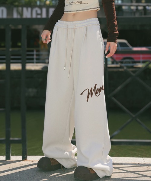 SHEENA(シーナ)の「刺しゅうロゴスウェットワイドパンツ(スウェットパンツ・レディース・グレー/ブラック/アイボリー・M)」の20枚目の写真