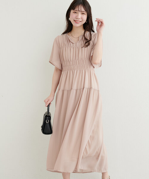 natural couture（ナチュラルクチュール）の「【WEB限定】変形シャーリングフレアスリーブワンピース（ワンピース・レディース・ブルー/ピンク系その他/ピンクベージュ/チャコールグレー/その他1/その他2・FREE）」の18枚目の写真