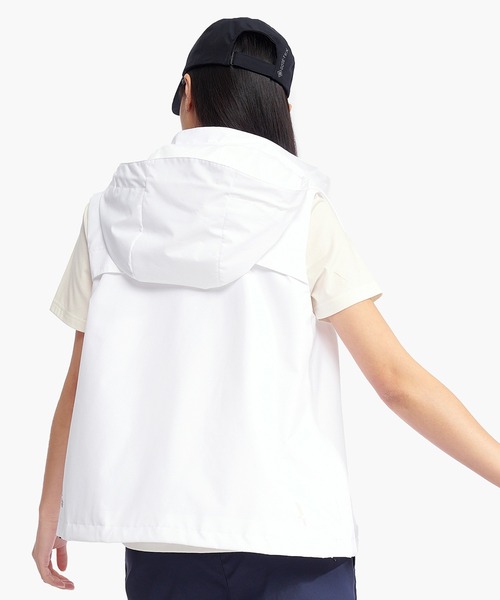 AIGLE(エーグル)の「防風 透湿 撥水 防水 WINDSTOPPER ウインドストッパー スリーブレスジャケット ミリタリーベスト フード脱着可(ベスト・レディース・モスグリーン/ホワイト・38/36)」の11枚目の写真