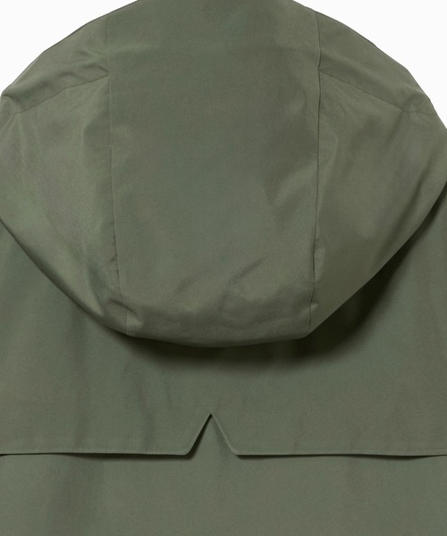 AIGLE(エーグル)の「防風 透湿 撥水 防水 WINDSTOPPER ウインドストッパー スリーブレスジャケット ミリタリーベスト フード脱着可(ベスト・レディース・モスグリーン/ホワイト・38/36)」の18枚目の写真