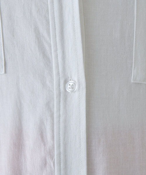 SHENERY(シーナリー)の「【一枚でも羽織でも活躍!】リネンワイドシャツ(シャツ/ブラウス・レディース・オフホワイト/ブラック・FREE)」の10枚目の写真