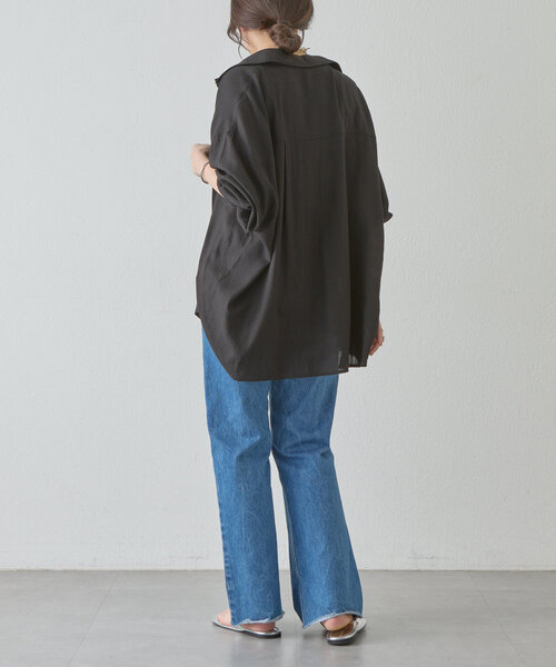 SHENERY(シーナリー)の「【一枚でも羽織でも活躍!】リネンワイドシャツ(シャツ/ブラウス・レディース・オフホワイト/ブラック・FREE)」の18枚目の写真