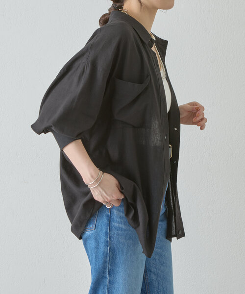 SHENERY(シーナリー)の「【一枚でも羽織でも活躍!】リネンワイドシャツ(シャツ/ブラウス・レディース・オフホワイト/ブラック・FREE)」の22枚目の写真