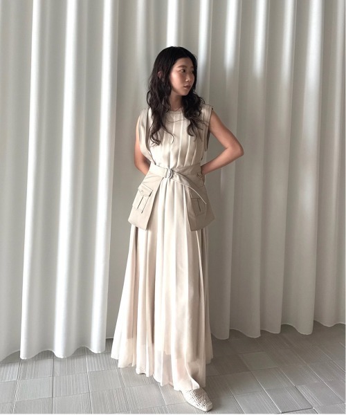 Ameri（アメリ）の「MEDI CORSET SET FULL PLEATS DRESS