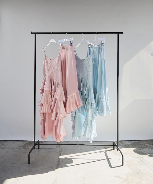 PAIN（ペイン）の「サテンロングキャミドレス(ロングスカートセット)（ドレス・レディース・ピンク/ブルー/ブラック・FREE）」の8枚目の写真