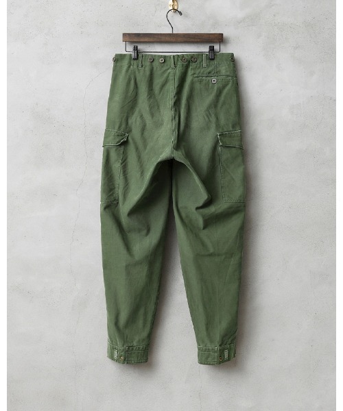 MILITARY（ミリタリー）の「《USED/古着》実物 USED スウェーデン軍 M-59 カーゴパンツ（カーゴパンツ・メンズ・グリーン・152/54/150）」の3枚目の写真