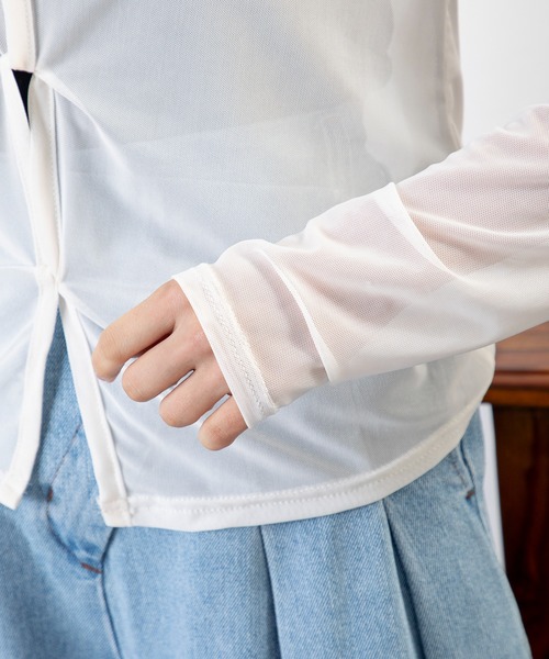 MILLION CARATS（ミリオンカラッツ）の「透け感と立体シルエットでこなれ見え叶う、大人の上品シアートップス（Tシャツ/カットソー・レディース・オフホワイト/グレー/ブラック・FREE）」の13枚目の写真