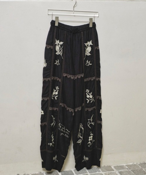 TODAYFUL（トゥデイフル）の「TODAYFUL Embroidery Patchwork Trousers
