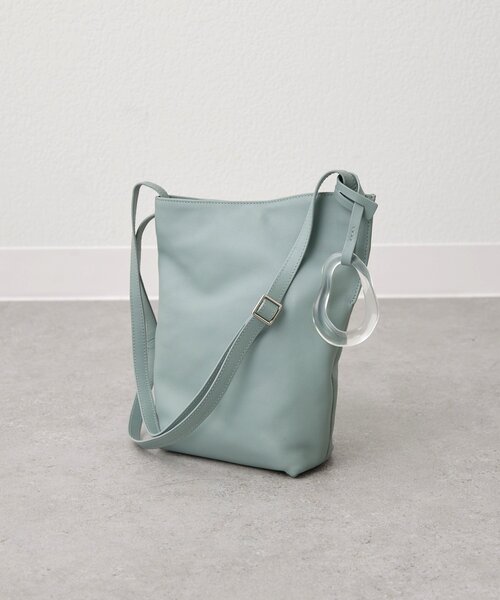 《本革》しずくパーツショルダーバッグ