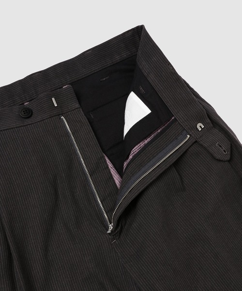 WhoWhat(フーワット)の「2 TUCK TROUSERS(スラックス・メンズ・ブラック×ピンク/ブラック×イエロー・M)」の8枚目の写真