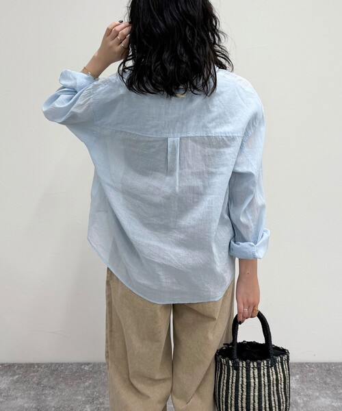 fredy emue（フレディエミュ）の「ラミークロップドシャツ（シャツ/ブラウス・レディース・サックスブルー/ベージュ/ブラウン/イエロー・38）」の6枚目の写真