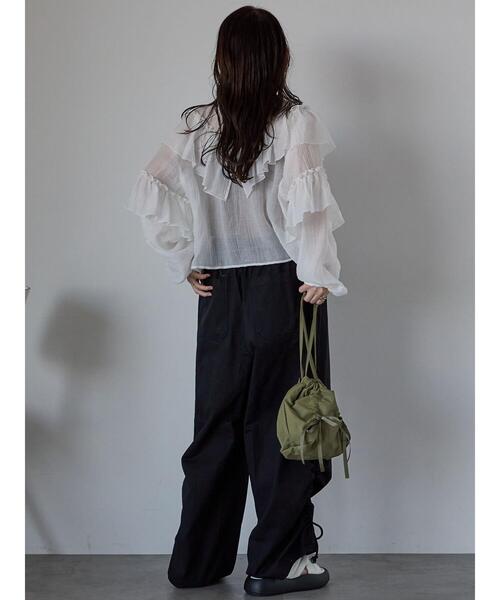 ehka sopo(エヘカソポ)の「シアーフリルブラウス(シャツ/ブラウス・レディース・ピンク/オフホワイト/ブラック・F)」の7枚目の写真