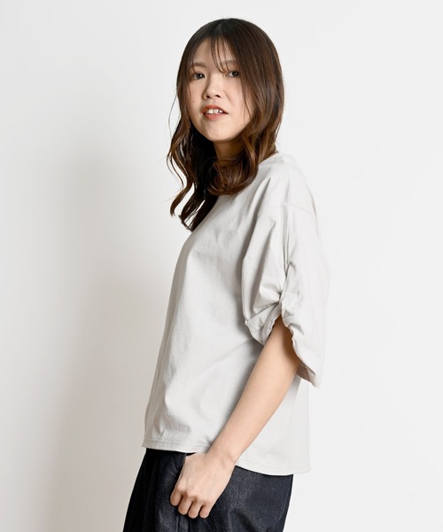 MARAI(マーライ)の「ツイストスリーブカットソー 半袖(Tシャツ/カットソー・レディース・モカ/チャコール/グレー/アイボリー・FREE)」の3枚目の写真