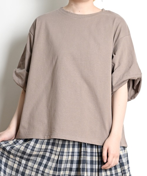 MARAI(マーライ)の「ツイストスリーブカットソー 半袖(Tシャツ/カットソー・レディース・モカ/チャコール/グレー/アイボリー・FREE)」の21枚目の写真