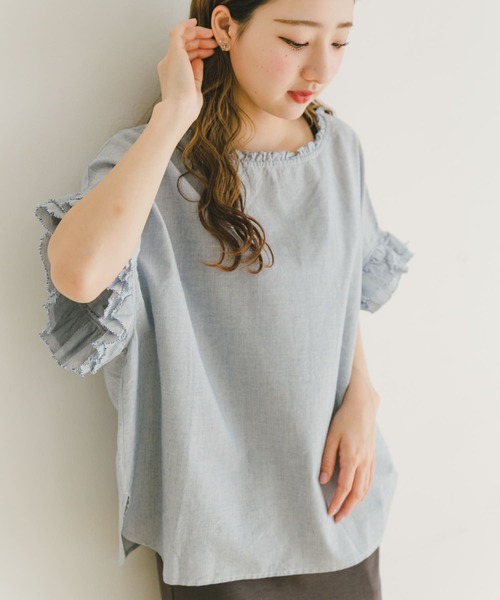 ITEMS URBANRESEARCH(アイテムズ アーバンリサーチ)の「ダブルフリルブラウス(シャツ/ブラウス・レディース・ストライプ/ホワイト/ブラウン・FREE)」の6枚目の写真