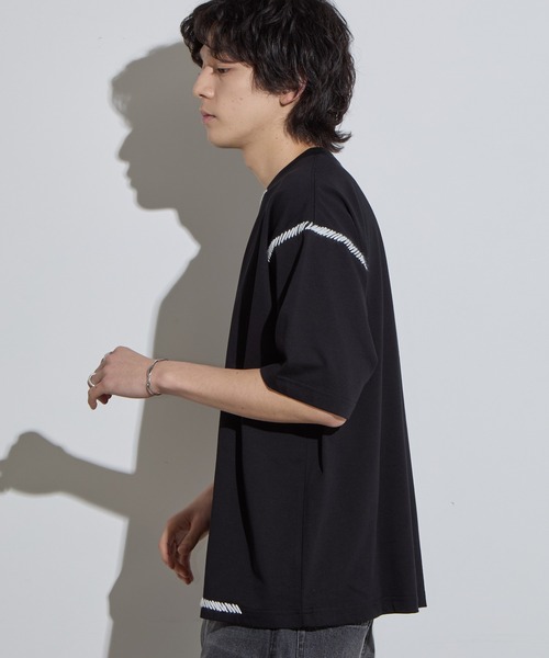 SLICK(スリック)の「【SLICK/スリック】Blanket Stitch T-shirt / ブランケットステッチTシャツ(Tシャツ/カットソー・メンズ・ブラック/グレイッシュベージュ/スミクロ・1/2/3)」の5枚目の写真