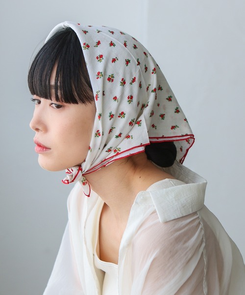 【Mimi】ヴェルサーチェ　大判　スカーフ　ハート　総柄 trim_ofcrs_item68cd04141a4311e