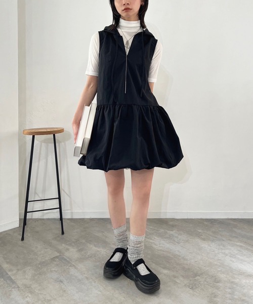 Jewelobe(ジュエローブ)の「バルーンスカートフーディーミニワンピース(ワンピース・レディース・オフホワイト/ブラック/ピンク・FREE)」の21枚目の写真