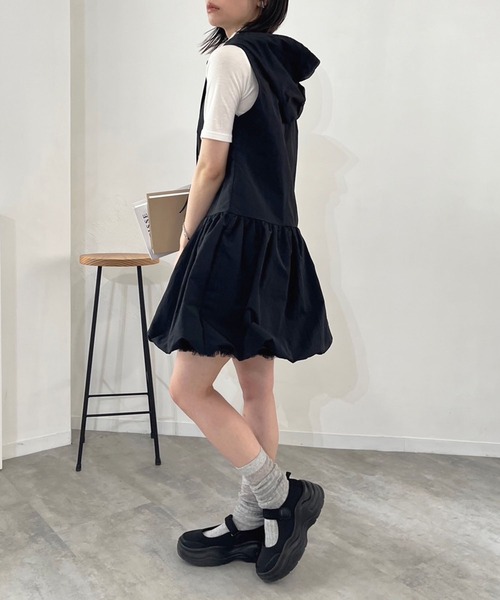 Jewelobe(ジュエローブ)の「バルーンスカートフーディーミニワンピース(ワンピース・レディース・オフホワイト/ブラック/ピンク・FREE)」の22枚目の写真